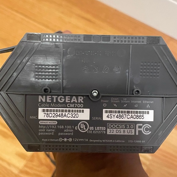 NETGEAR Cable Modem CM700 - Picture 5 of 9